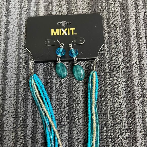 Mixit blue and silver layered beaded necklace and earring set - Picture 2 of 7